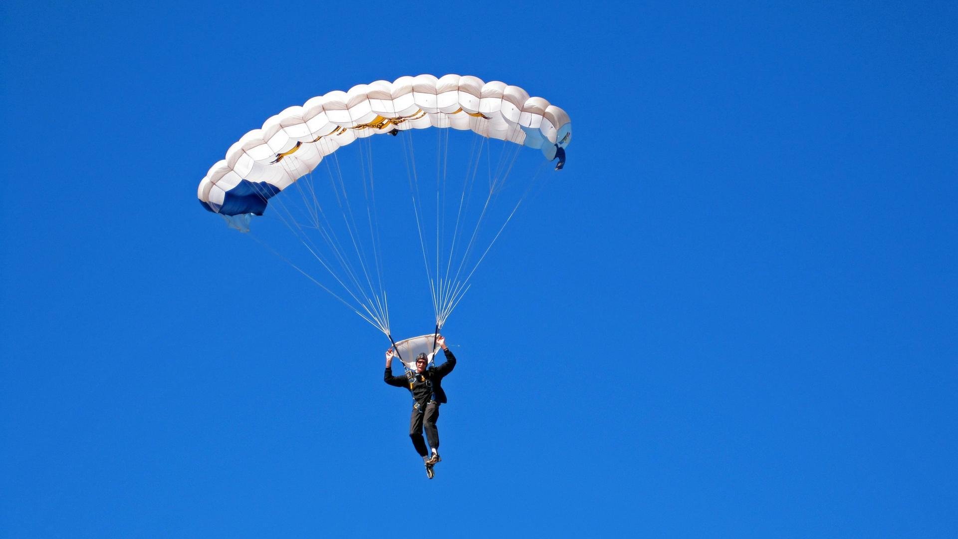 史上最“惊艳”的逆转战，库里在落后多分的情况下带队完成史诗逆转！